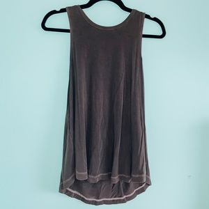 Grey tank top